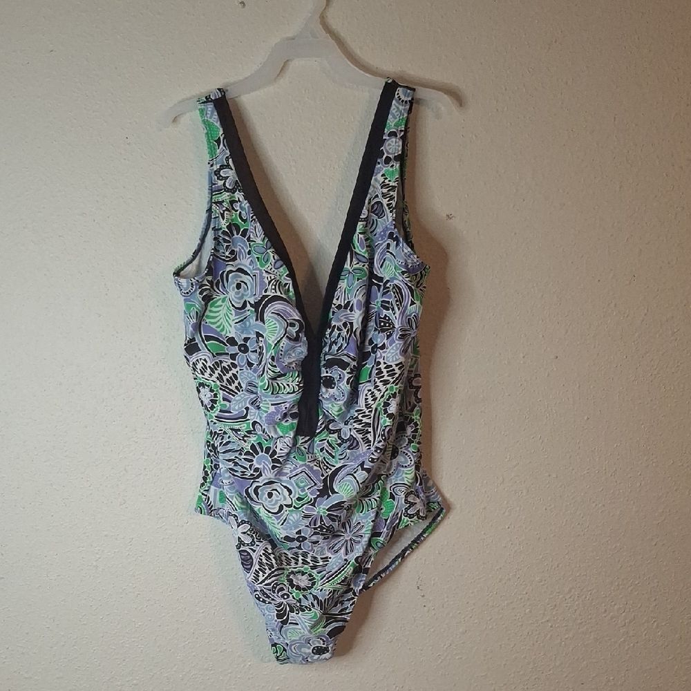 Floral V-Neck Swimsuit size 22W